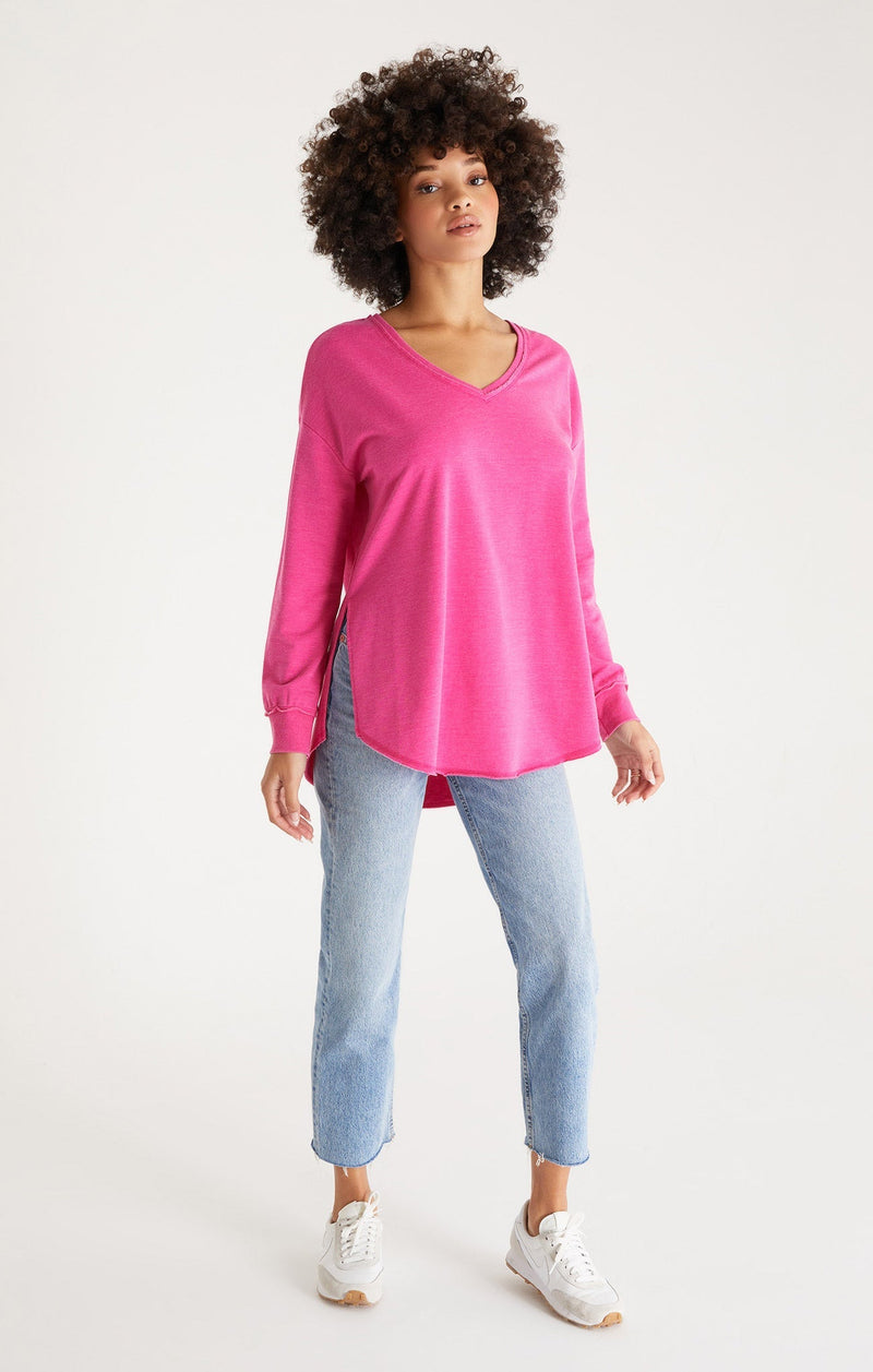 V-neck Weekender